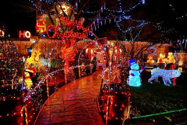 زیباترین جشنواره های نور کشورها در کریسمس و سال نو